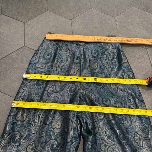 Elegant Teal Paisley Women's Suit - Picture 11 of 11